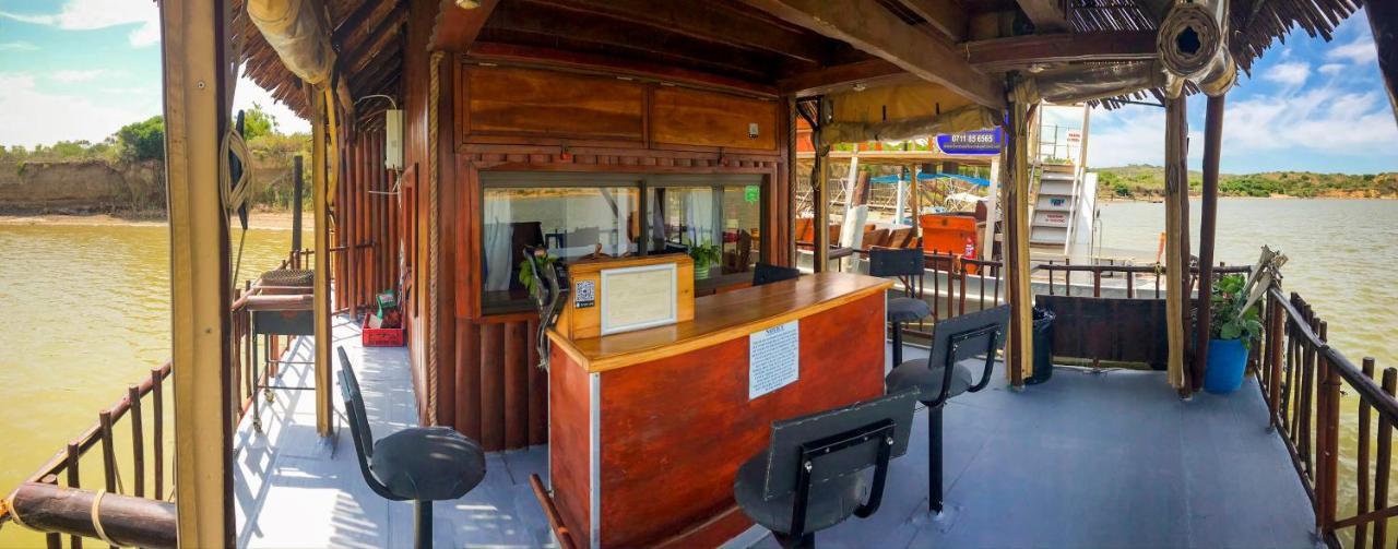 Maggie May House Boat - Colchester - 5Km From Elephant Park Экстерьер фото
